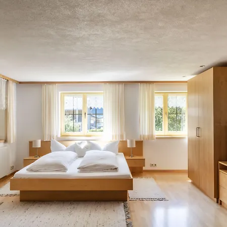 בית חווה Schrannenhof שופרנאו